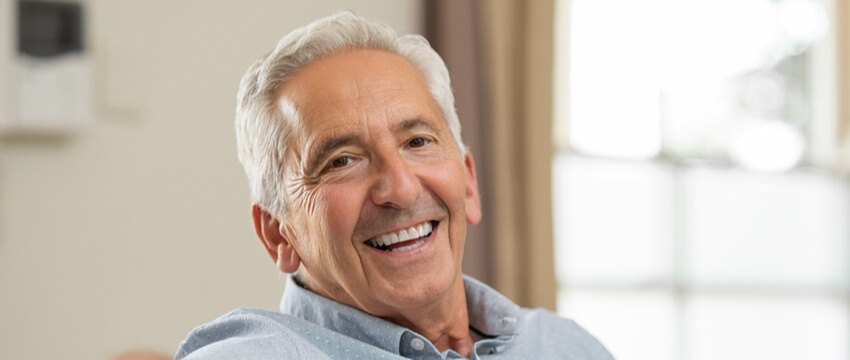 Dental Implants vs Veneers – Know the Pros & Cons of These Treatments