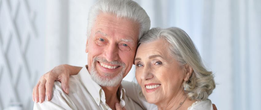 Difference Between Implant and Bridge – Which is Better?
