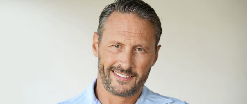 Tooth Implants Pros and Cons – All You Need To Know