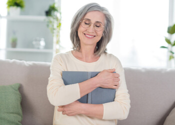 pros cons dental implant vs dentures sydney