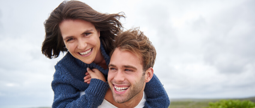 Tooth Abscess Symptoms – Is An Abscess A Dental Emergency?