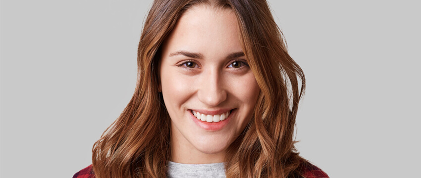 What is the Difference Between Veneers and Crowns? All You Need to Know
