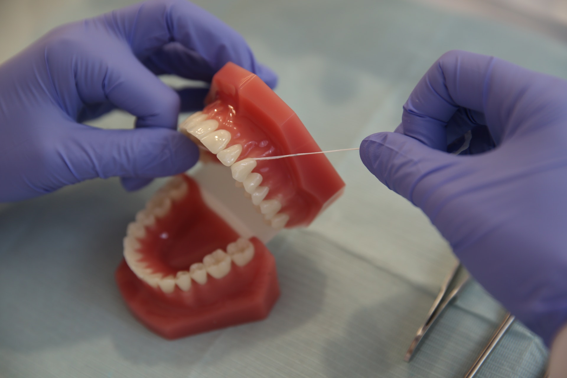 The Art Of Flossing: Techniques For Optimal Oral Hygiene