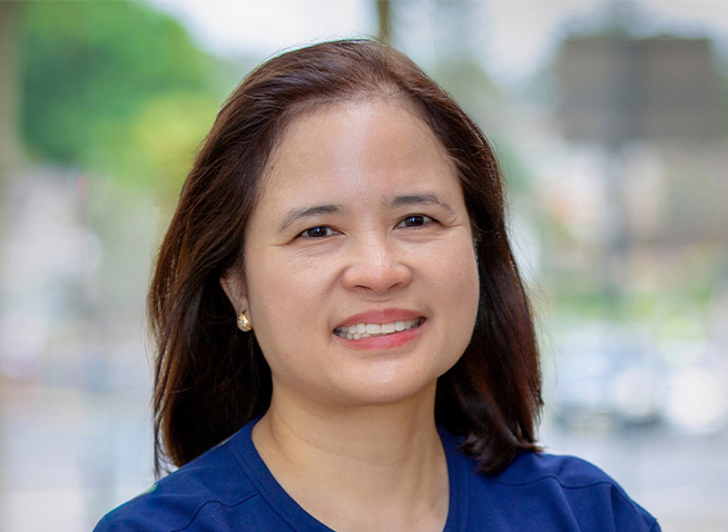 Dr. Jennifer Saculo